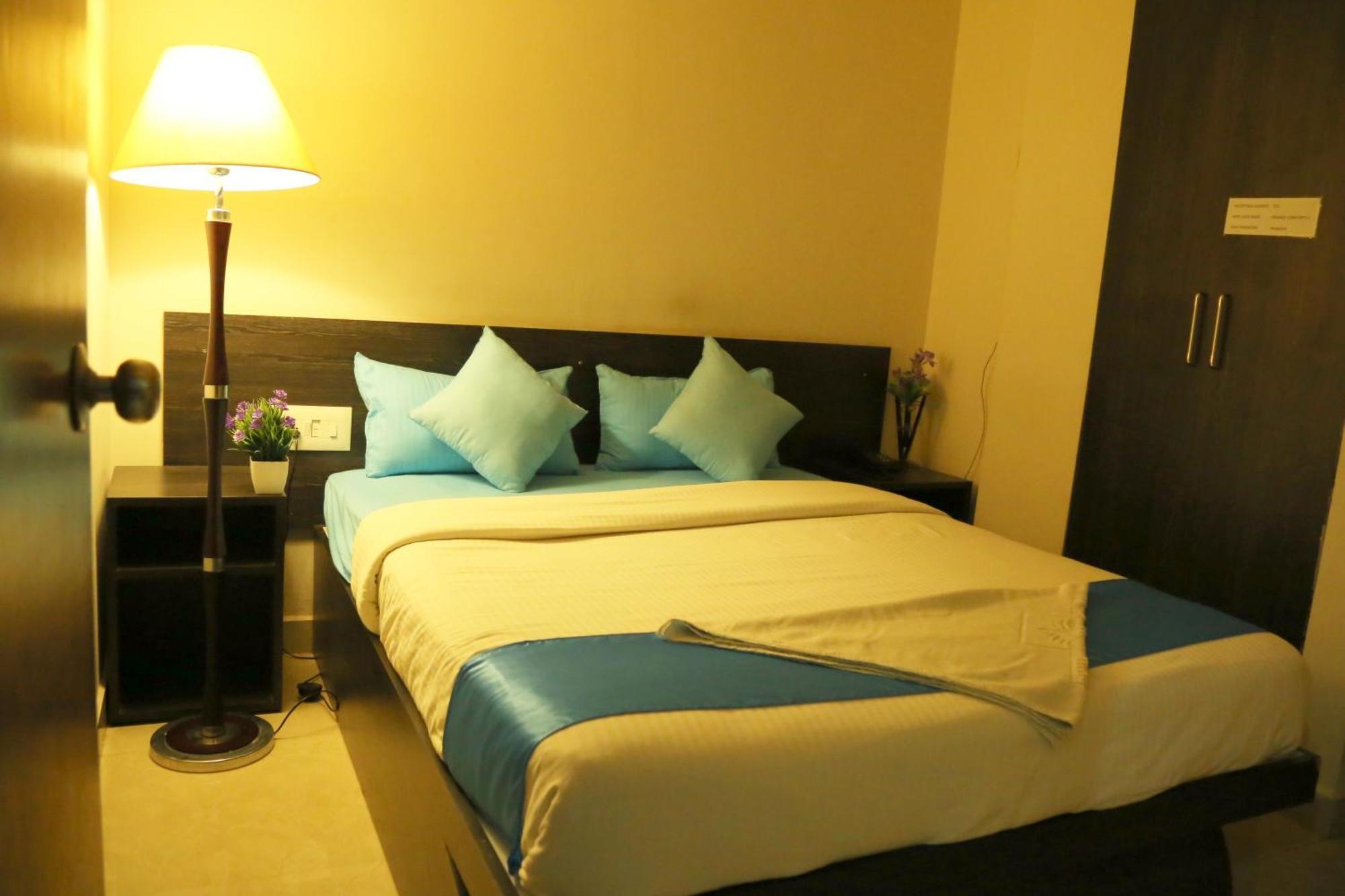 Orange Corner Hotel, Airport Pickup & Drop Available 24X7 Yelahanka ภายนอก รูปภาพ